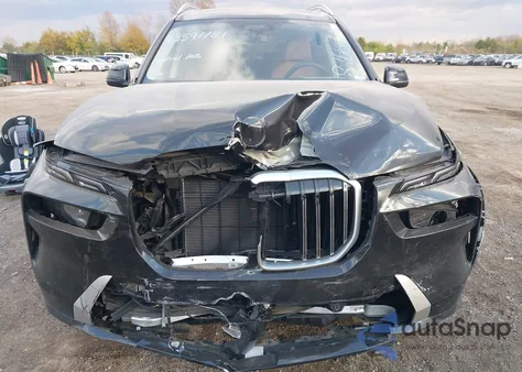 2024 BMW X7 xDrive40I из США, поврежденный, VIN 5UX23EM02R9U87667